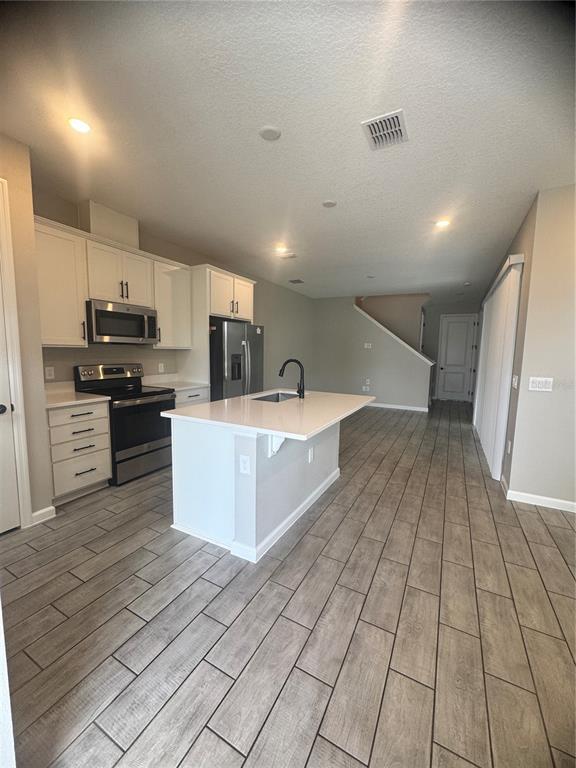 Building Photo - 1449 Axel Graeson Ave