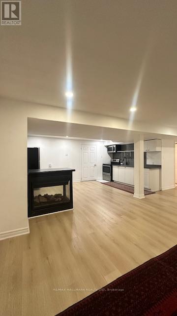 Photo principale - 93 Greenbank Dr