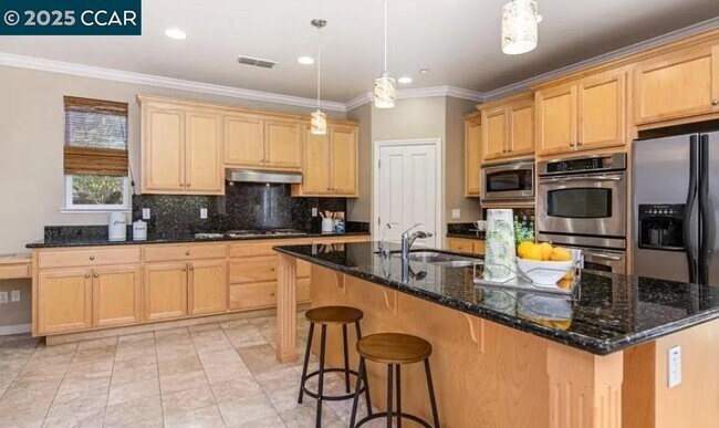 Foto del edificio - 1557 Amber Ln