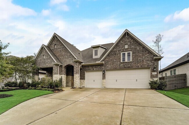 Building Photo - 15322 Garnet Groves Dr