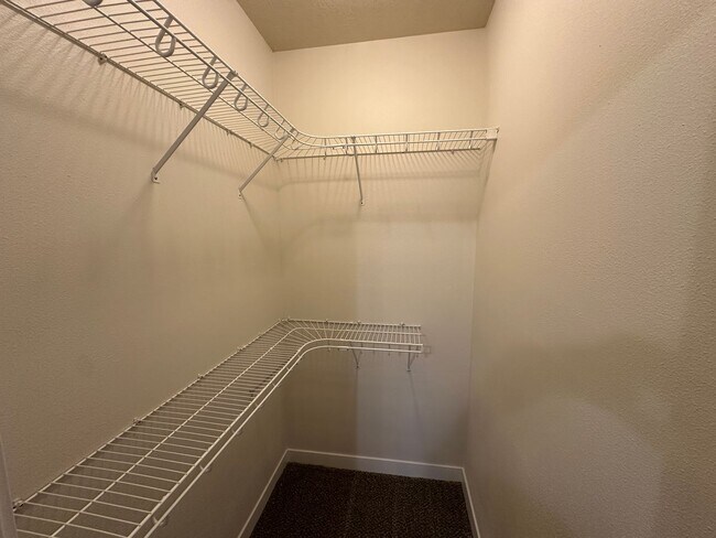Foto del edificio - Newly Renovated 2 Bed House in Rock Valley...