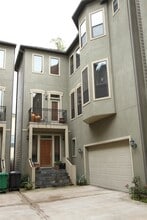Building Photo - 5525 Kiam St