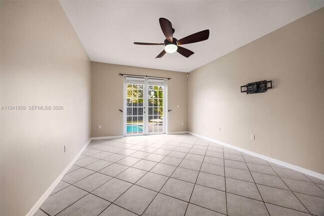 Building Photo - 15963 SW 99th Ln