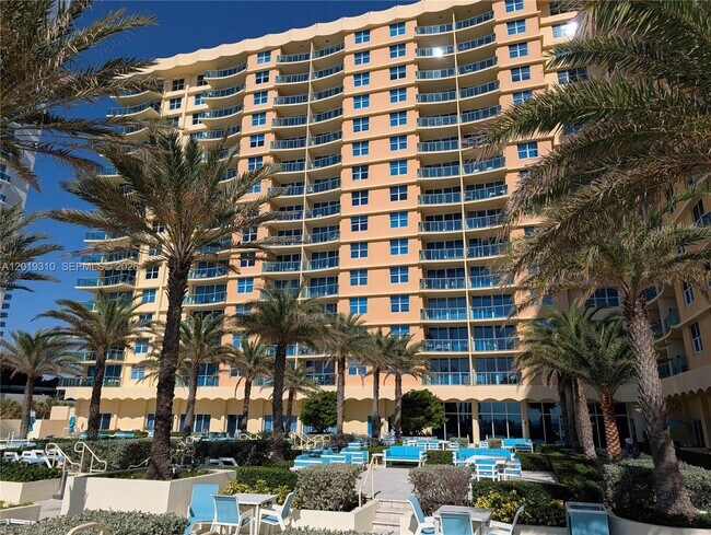 Foto del edificio - 2501 S Ocean Dr