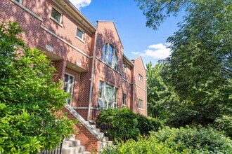 Building Photo - 1771 Dewes St
