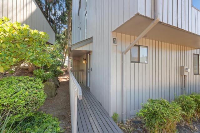 Building Photo - 3 bedroom in Bellevue WA 98004