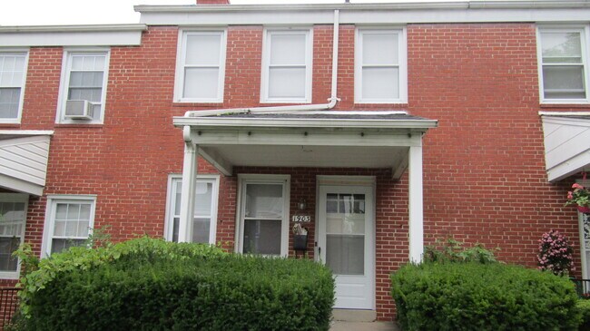 Foto del edificio - 3 Bedroom 2 Full Bath