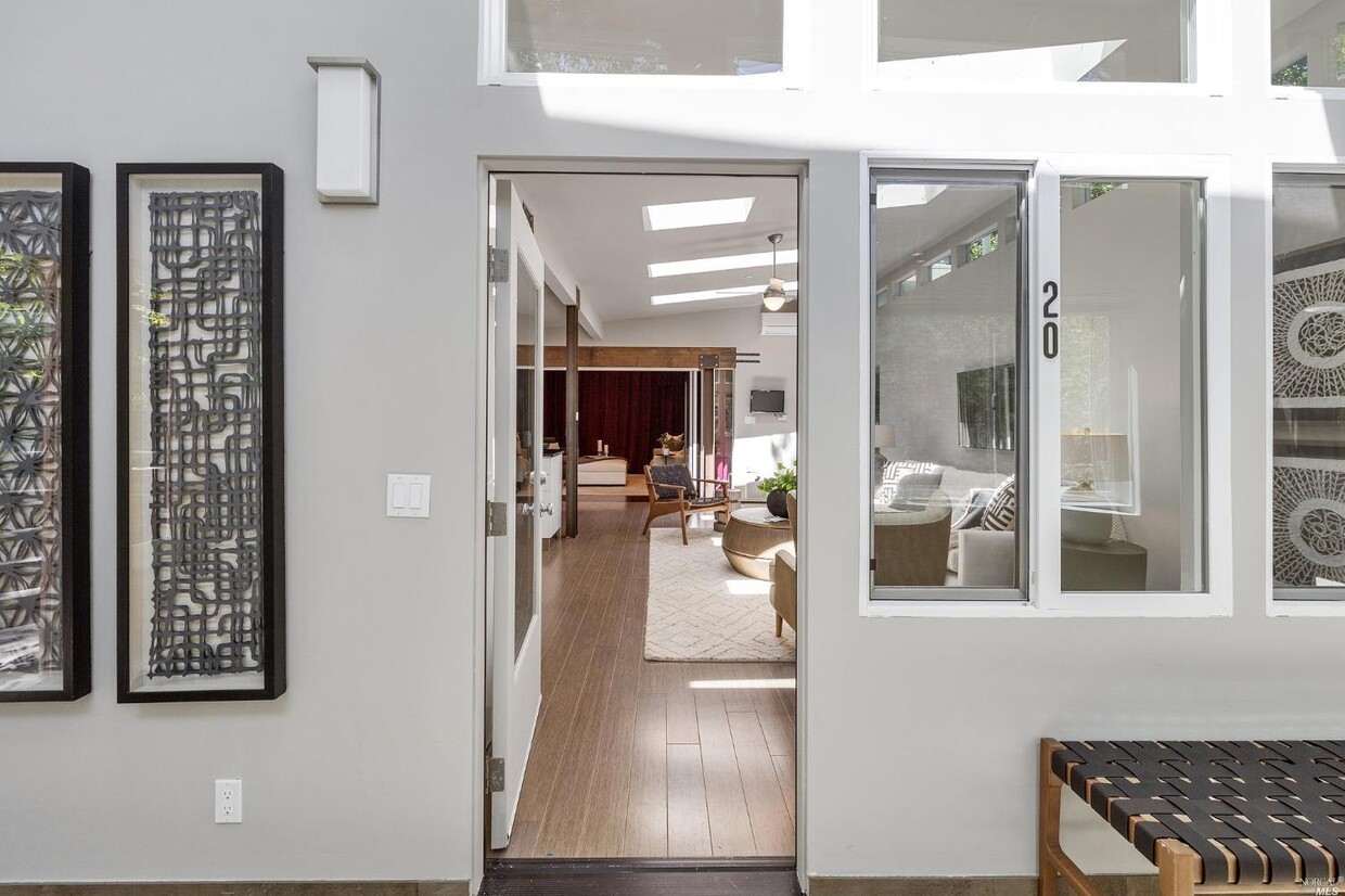 Primary Photo - 20 Idalia Rd