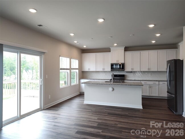 Building Photo - 115 Sentinel Ct