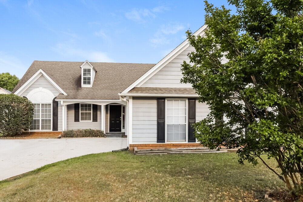 Primary Photo - 35 N Greenfield Cir