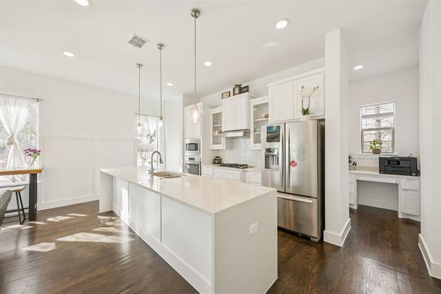 Building Photo - 3002 Zenia Dr