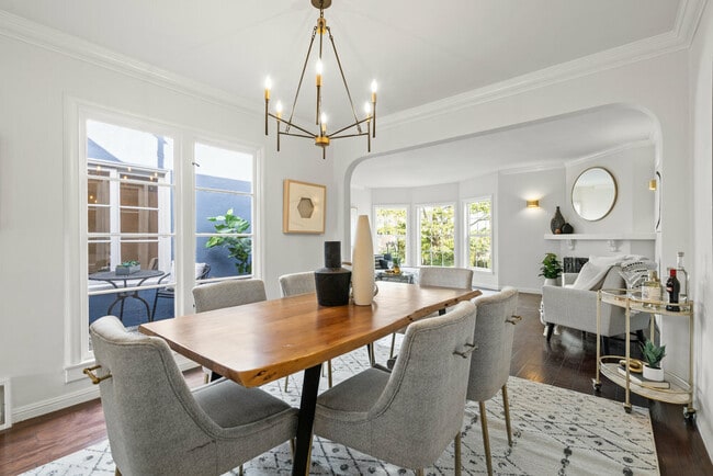 Foto del edificio - 724 Teresita Blvd