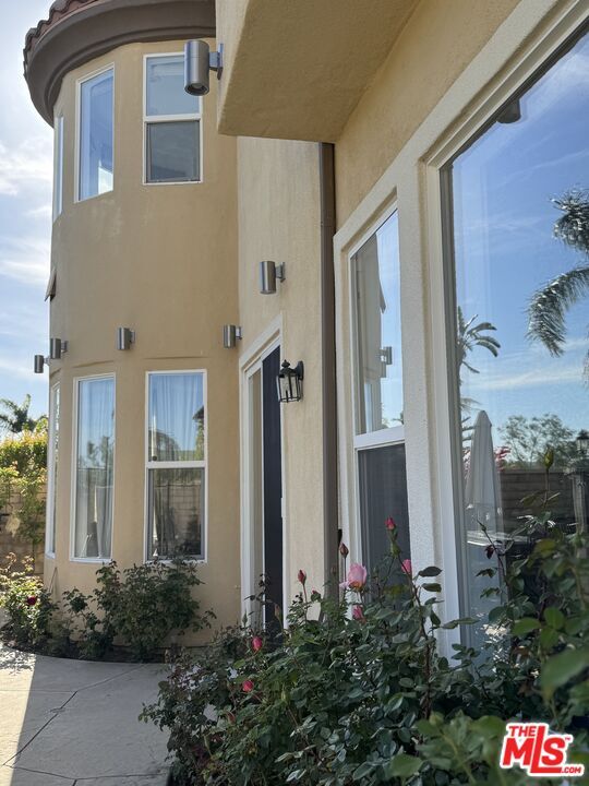 Foto del edificio - 6076 Alexandra Ct