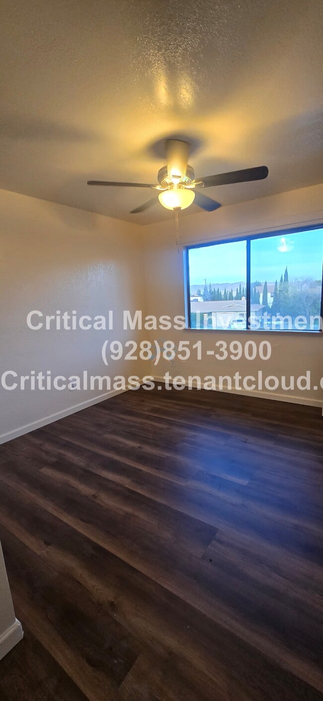 Foto del edificio - 3314 N Tani Rd