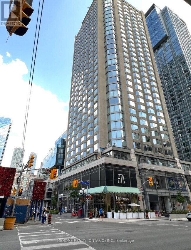 Building Photo - 155 Yorkville Ave