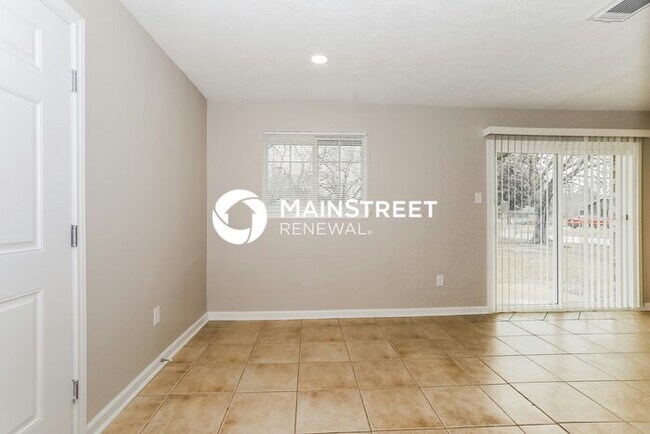 Foto del edificio - 3 Bedroom Pet-Friendly Home in Houston, TX with Main Street Renewal