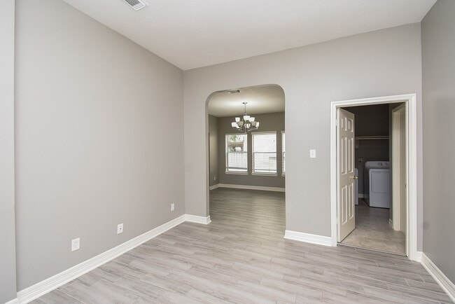 Foto del edificio - 4706 Torrington Ct