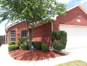 Building Photo - 6248 Geneva Ln