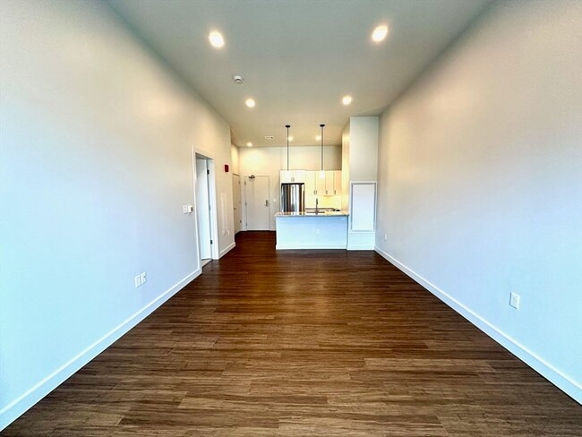 Foto del edificio - 45 E Central St