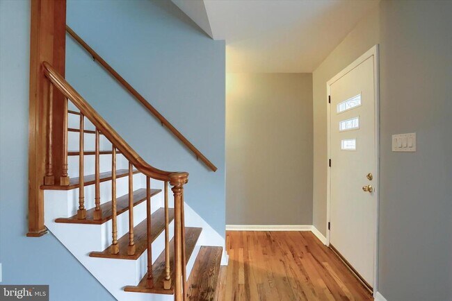 Foto del edificio - 685 Knight Rd