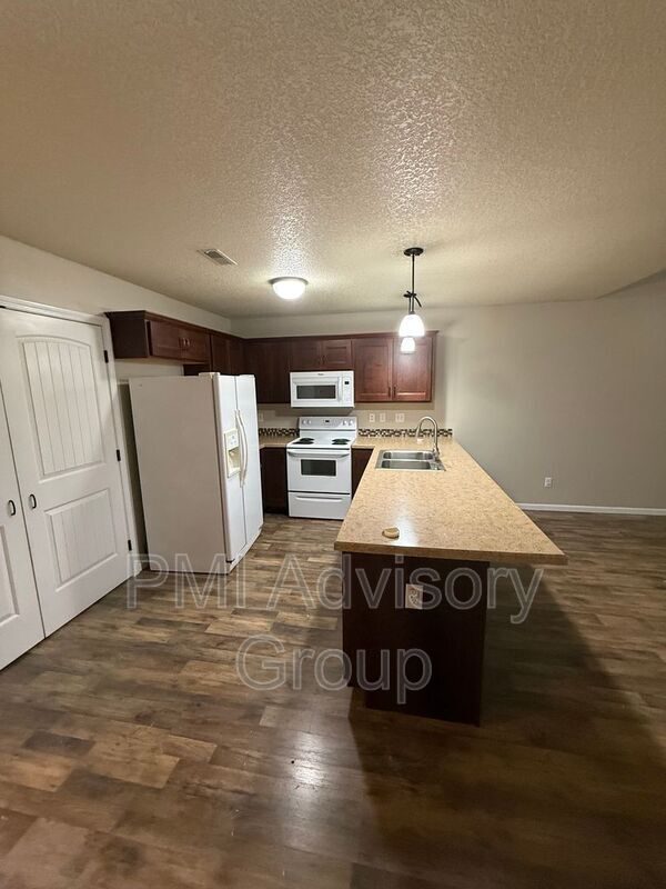 Foto del edificio - 2713 SE Taurus Ct