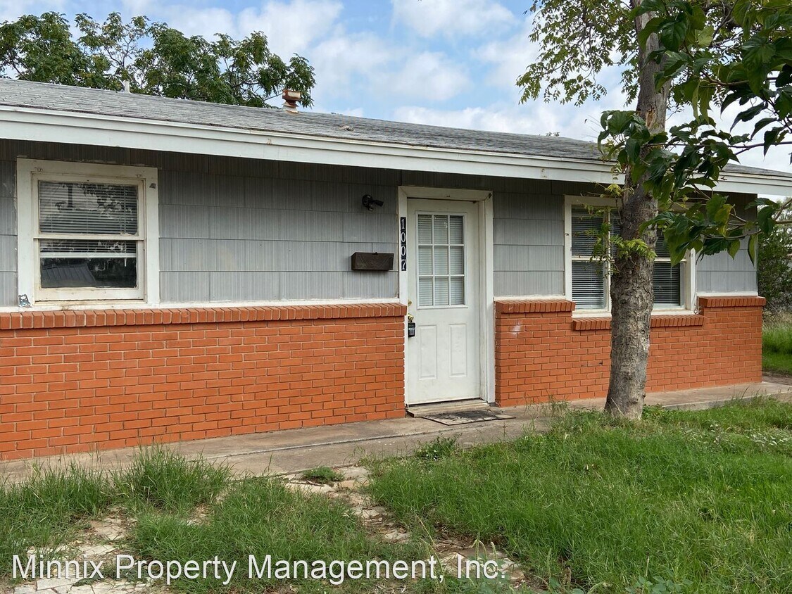 2 br, 1 bath House - 1007 E. 16th St. - 2 br, 1 bath House - 1007 E. 16th  St.