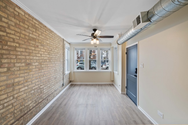 Photo - 2645 N Ridgeway Ave Apartment