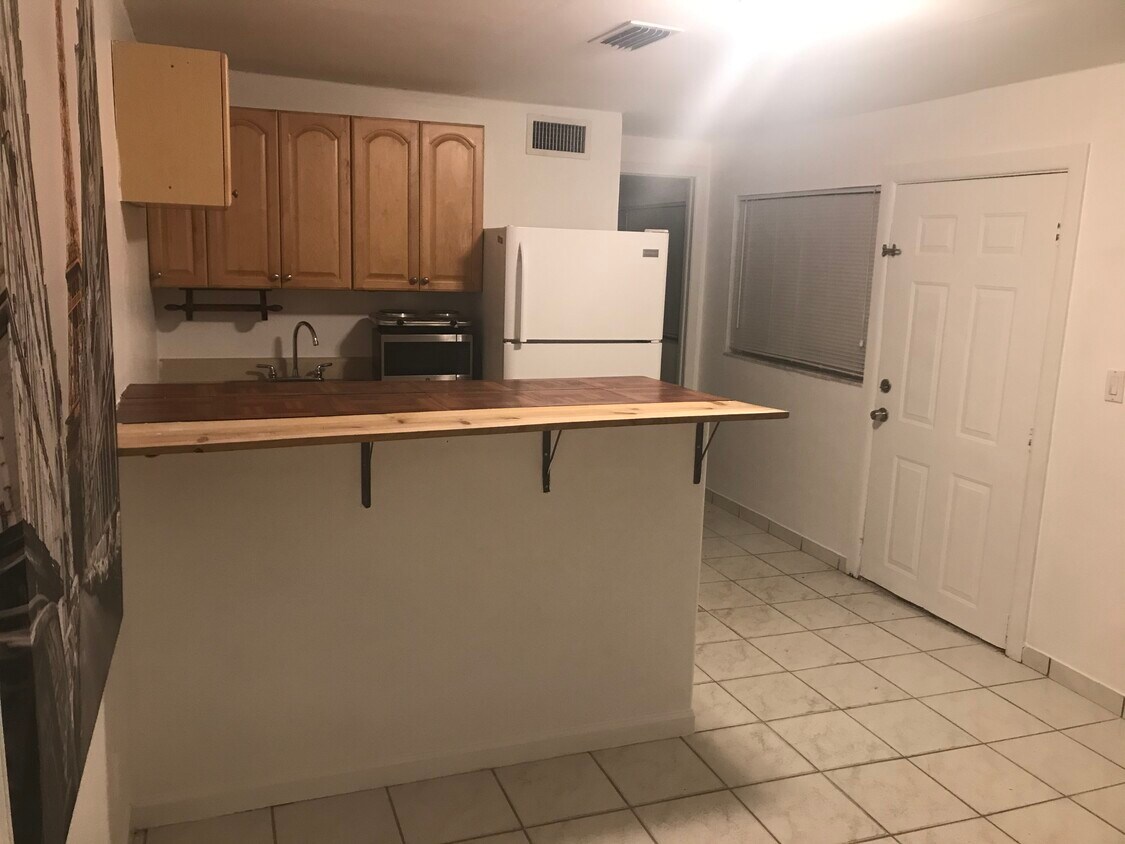 Foto principal - 6455 SW 33rd St