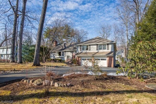 Photo - 237 Morris Ave House