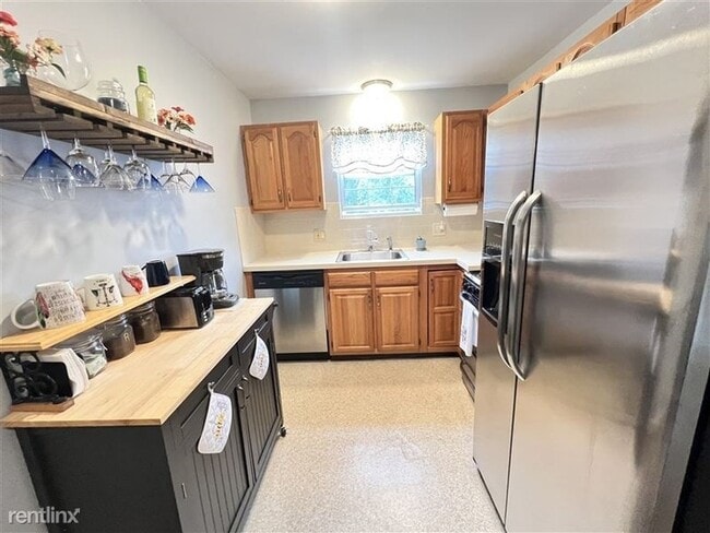 Photo - 6 Venice St Apartment