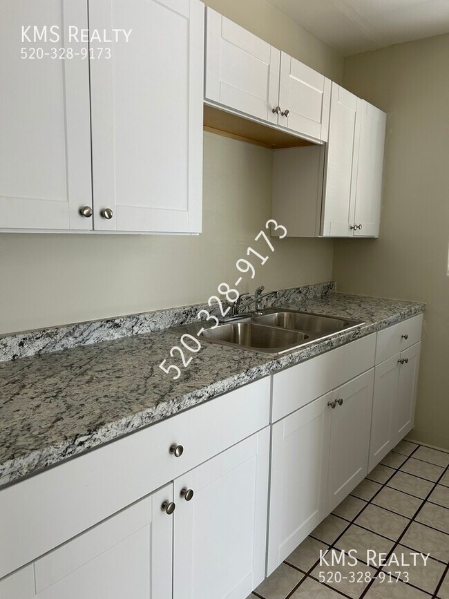Foto del edificio - 4510 E 19th St