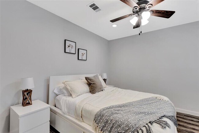 Foto del edificio - 15710 Sea Lark Rd