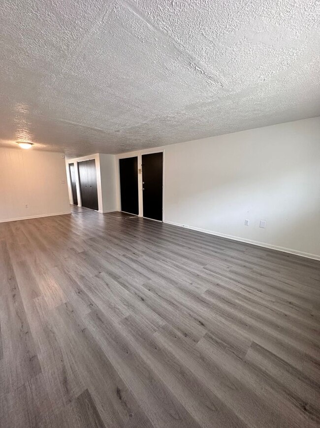 Building Photo - COMING THIS FEB: 2 BEDROOM APARTMENT IN BEAVER!!