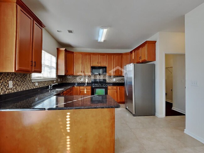 Foto del edificio - 237 Mott Rd