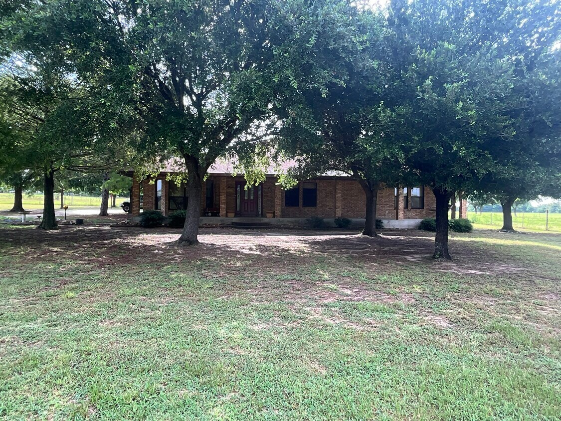 Primary Photo - 950 Co Rd 4413