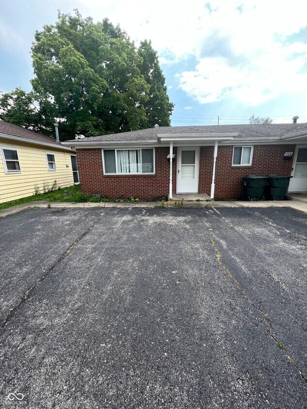 Primary Photo - 410 E Ohio St