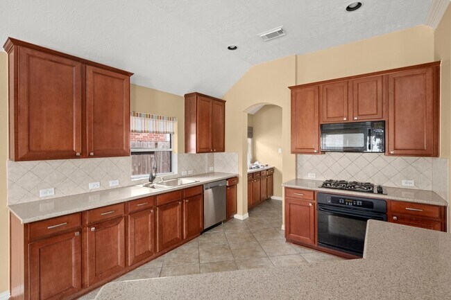 Foto del edificio - 19830 Broadhead Manor Dr