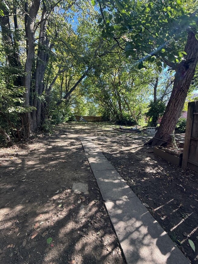 Photo - 3-BED 1-BATH SINGLE FAMILY HOME