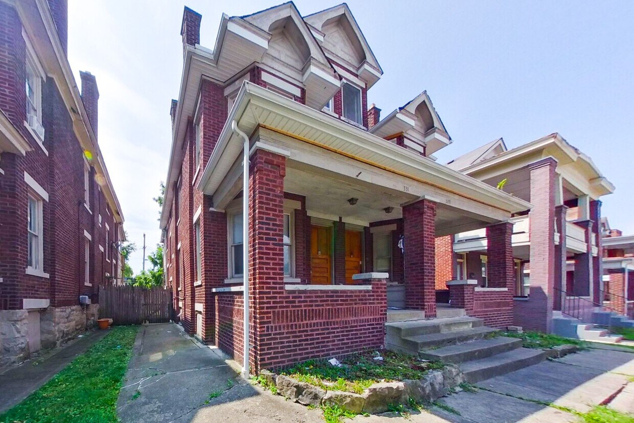 Primary Photo - 329-331 Chittenden Ave