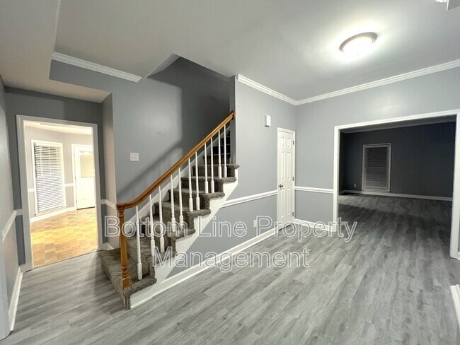 Building Photo - 13446 Cassington Ct