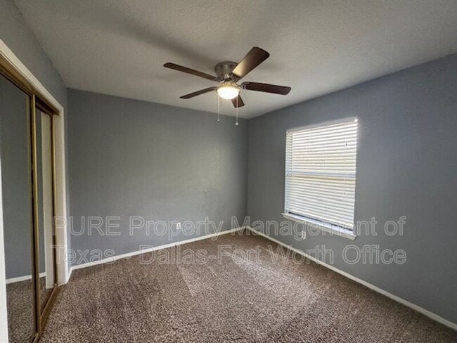 Building Photo - 6321 Kelly Dr