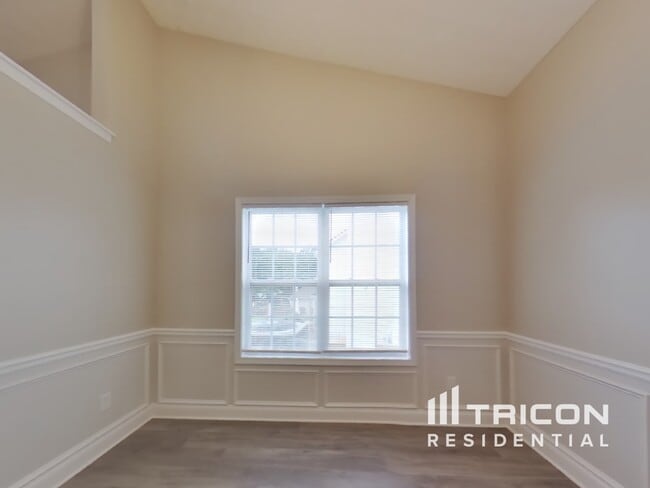 Building Photo - 35 Carmody Cir