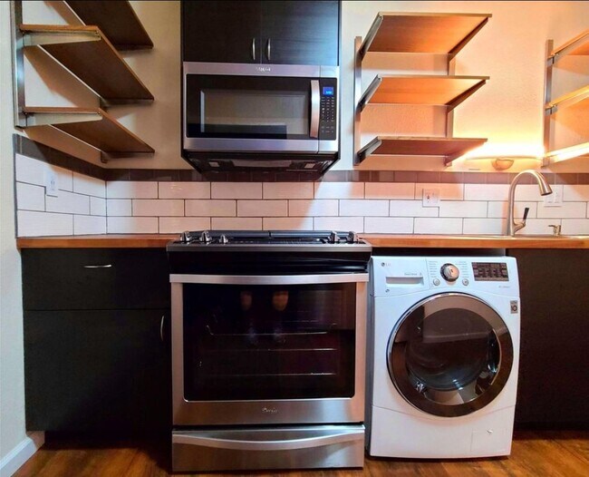 Kitchen - 3455 Rebecca Ln Apartment