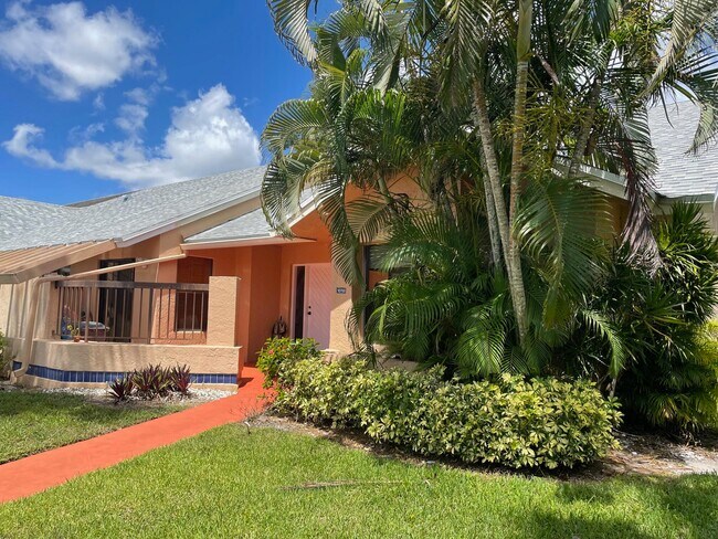 Building Photo - 10798 Waterberry Dr