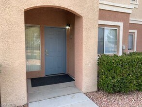 Building Photo - 424 Pine Haven St