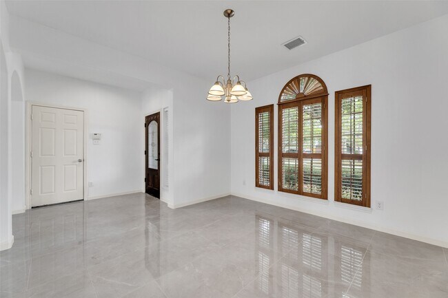 Building Photo - 24523 Rathford Ct