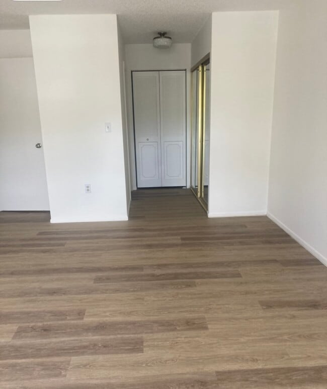 Building Photo - 11866 Quail Run Dr