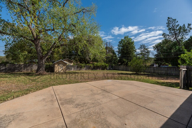 Foto del edificio - 2874 N Meridian Ave