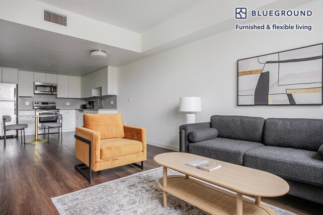 Foto del edificio - 1011 S Serrano Ave