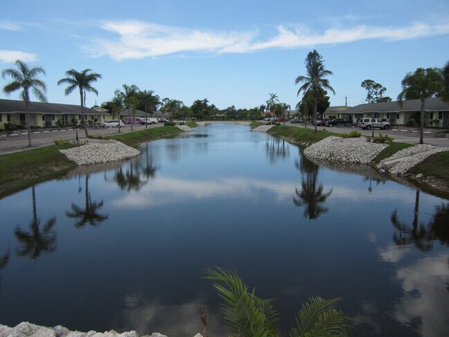 Building Photo - 4050 Bayshore Dr